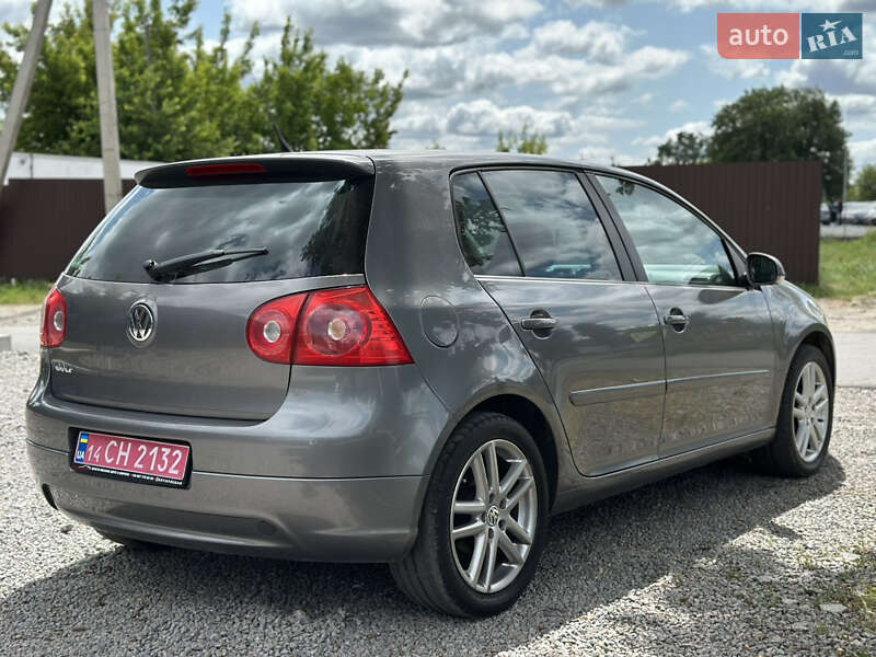 Хетчбек Volkswagen Golf 2007 в Вінниці