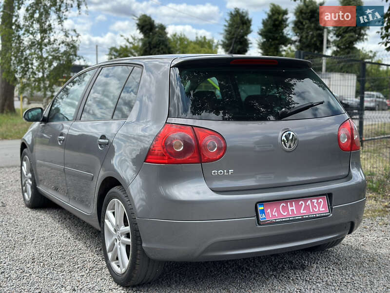 Хетчбек Volkswagen Golf 2007 в Вінниці