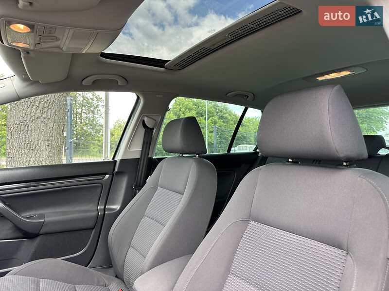 Хетчбек Volkswagen Golf 2007 в Вінниці