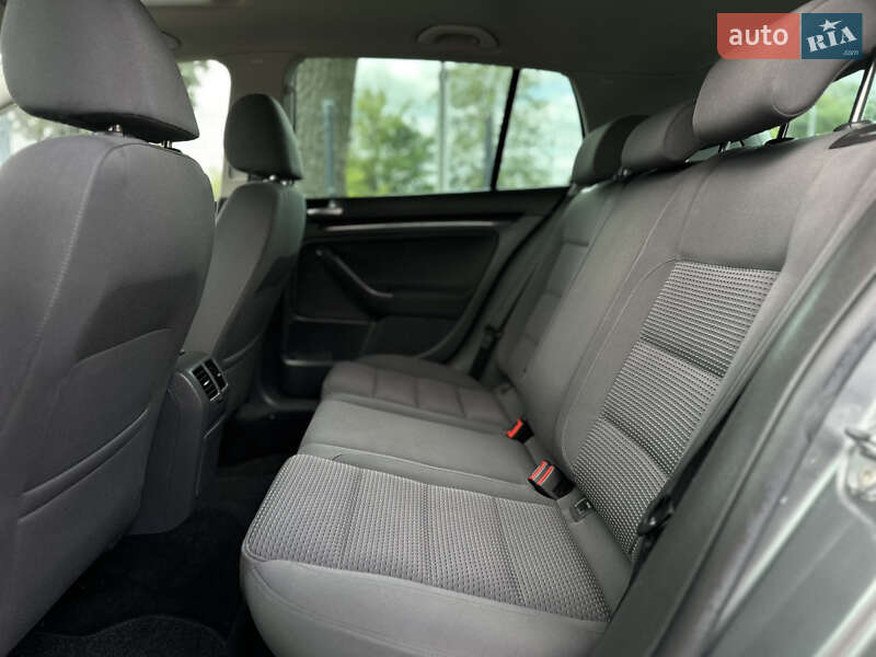 Хетчбек Volkswagen Golf 2007 в Вінниці