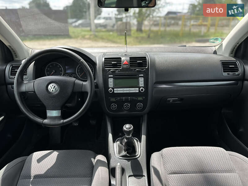 Хетчбек Volkswagen Golf 2007 в Вінниці