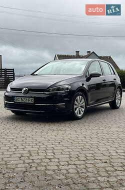 Хэтчбек Volkswagen Golf 2018 в Львове