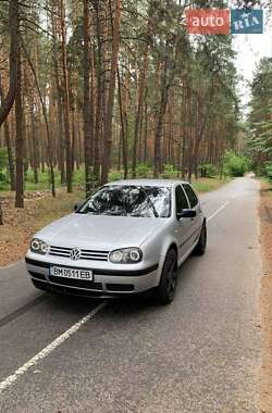 Хетчбек Volkswagen Golf 2002 в Охтирці