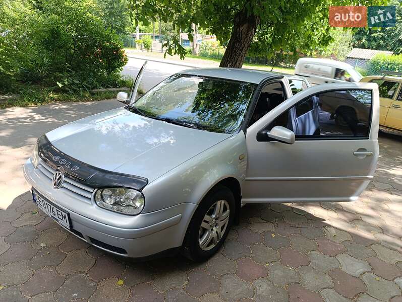 Хетчбек Volkswagen Golf 1999 в Чернівцях
