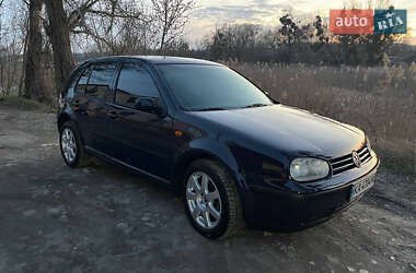 Хэтчбек Volkswagen Golf 1998 в Киеве