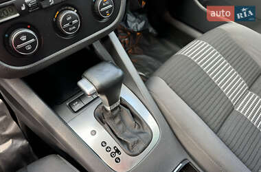 Хэтчбек Volkswagen Golf 2008 в 