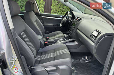 Хэтчбек Volkswagen Golf 2008 в 