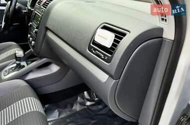 Хэтчбек Volkswagen Golf 2008 в 