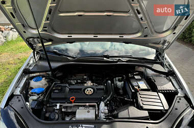 Хэтчбек Volkswagen Golf 2008 в 