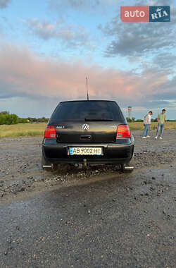 Хэтчбек Volkswagen Golf 1998 в 