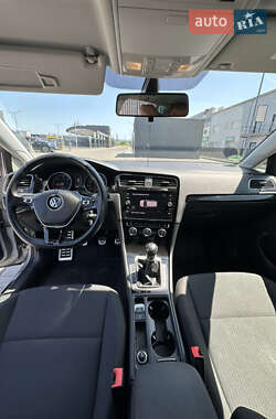 Универсал Volkswagen Golf 2017 в 