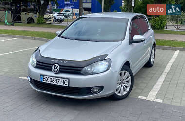 Хэтчбек Volkswagen Golf 2010 в Хмельницком