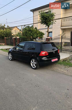Хэтчбек Volkswagen Golf 2008 в 