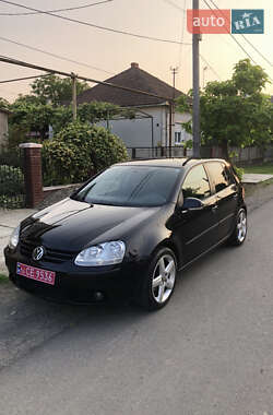 Хэтчбек Volkswagen Golf 2008 в 