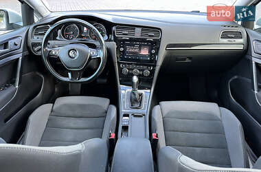 Универсал Volkswagen Golf 2017 в 