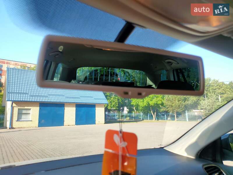 Універсал Volkswagen Golf 2013 в Луцьку