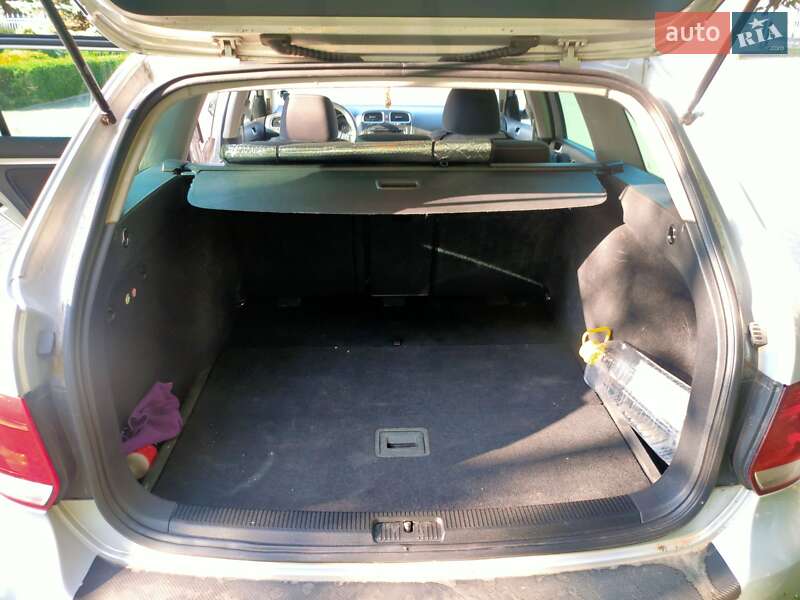 Універсал Volkswagen Golf 2013 в Луцьку