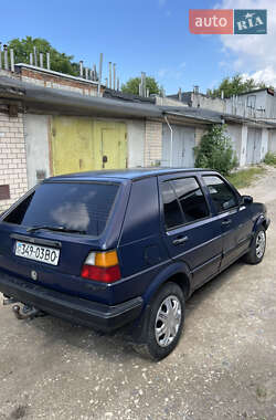 Хэтчбек Volkswagen Golf 1988 в 