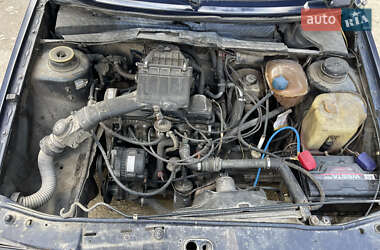 Хэтчбек Volkswagen Golf 1988 в 