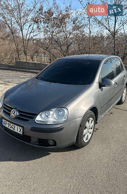 Хэтчбек Volkswagen Golf 2006 в Запорожье