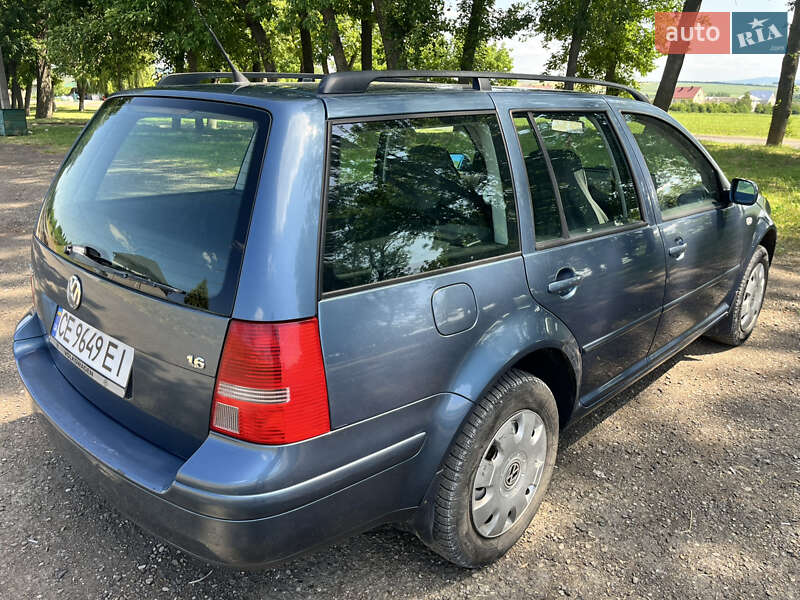 Універсал Volkswagen Golf 2003 в Чернівцях