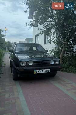Хетчбек Volkswagen Golf 1988 в Ківерцях