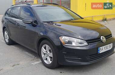 Универсал Volkswagen Golf 2015 в Кропивницком