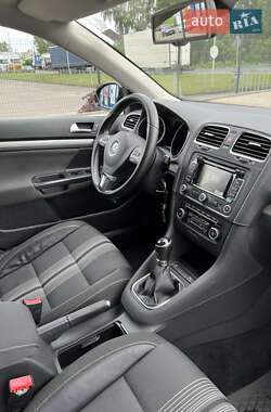 Универсал Volkswagen Golf 2012 в 