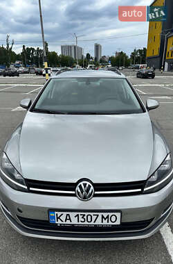 Универсал Volkswagen Golf 2014 в 