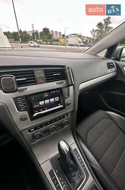 Универсал Volkswagen Golf 2014 в 