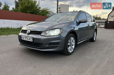 Универсал Volkswagen Golf 2015 в Киеве