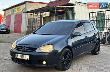 Хэтчбек Volkswagen Golf 2006 в Николаеве