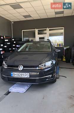 Универсал Volkswagen Golf 2018 в Одессе