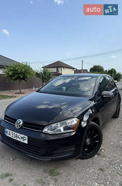 Хетчбек Volkswagen Golf 2017 в Києві