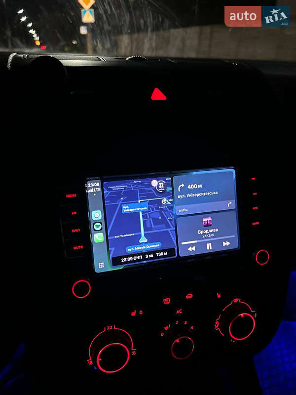 Хетчбек Volkswagen Golf 2008 в Ірпені