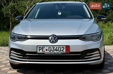 Універсал Volkswagen Golf 2022 в Чернівцях