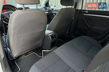 Хэтчбек Volkswagen Golf 2006 в 