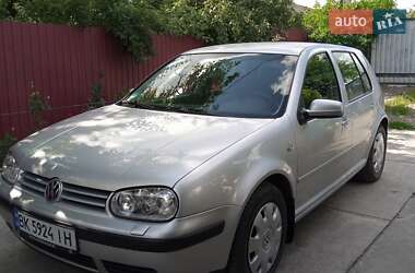 Хэтчбек Volkswagen Golf 2003 в Ладыжине
