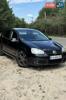 Хэтчбек Volkswagen Golf 2006 в Боярке