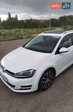 Универсал Volkswagen Golf 2013 в Долинской