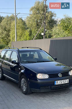 Універсал Volkswagen Golf 2002 в Звягелі