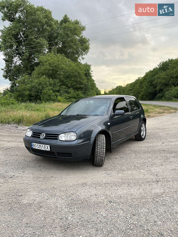 Volkswagen Golf 2001