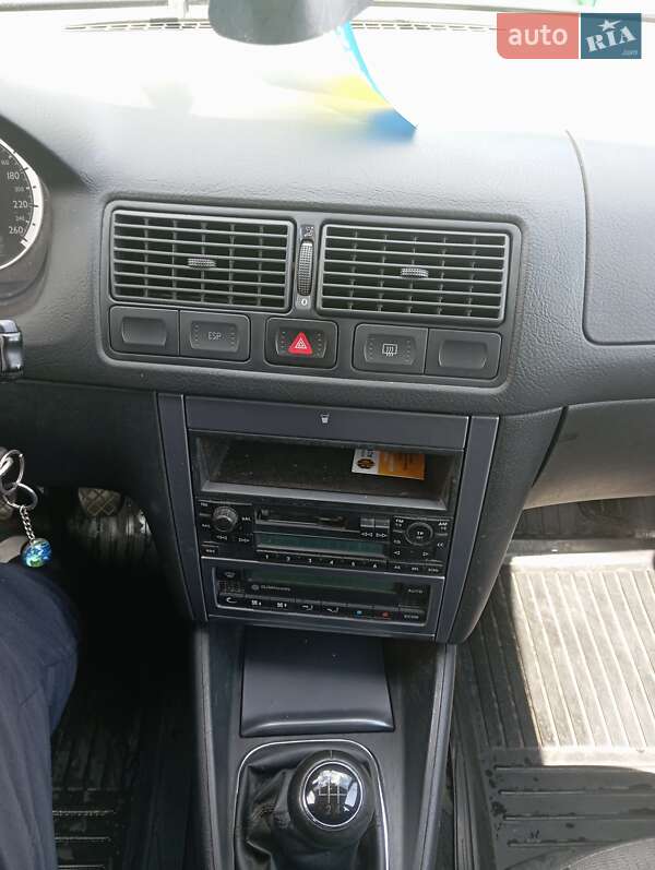 Универсал Volkswagen Golf 2004 в Яготине