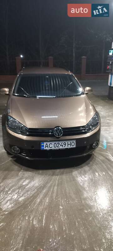 Універсал Volkswagen Golf 2011 в Луцьку