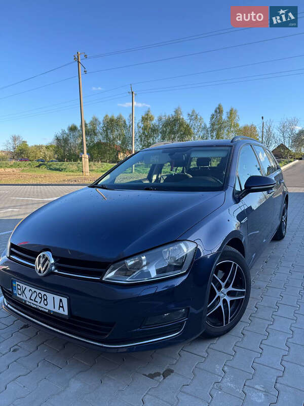 Універсал Volkswagen Golf 2015 в Луцьку