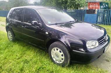 Хэтчбек Volkswagen Golf 2003 в Звягеле