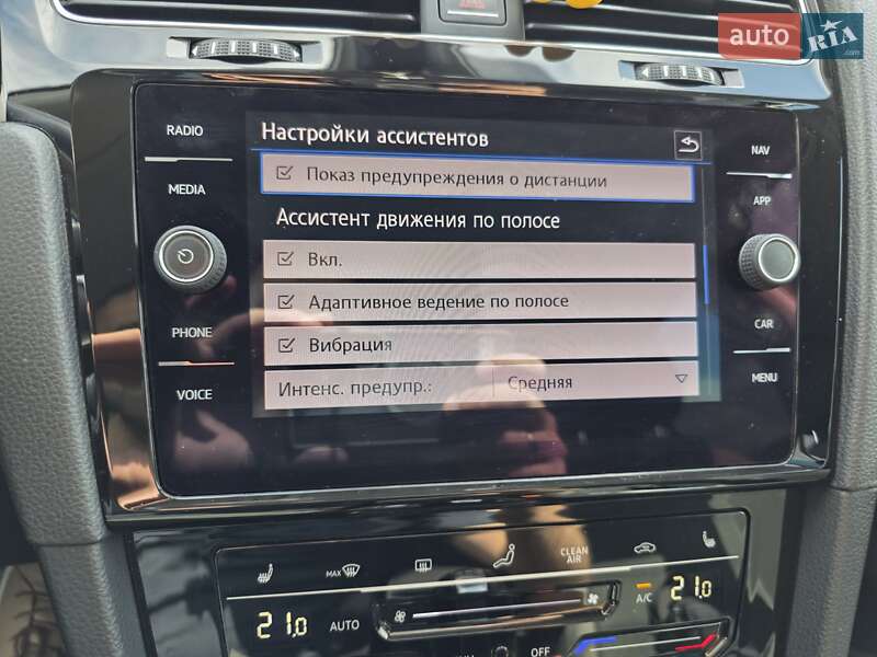 Хэтчбек Volkswagen Golf 2017 в Мукачево