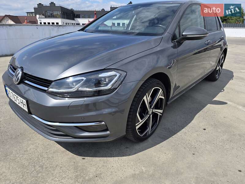 Хэтчбек Volkswagen Golf 2017 в Мукачево