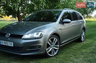 Универсал Volkswagen Golf 2014 в Вишневом