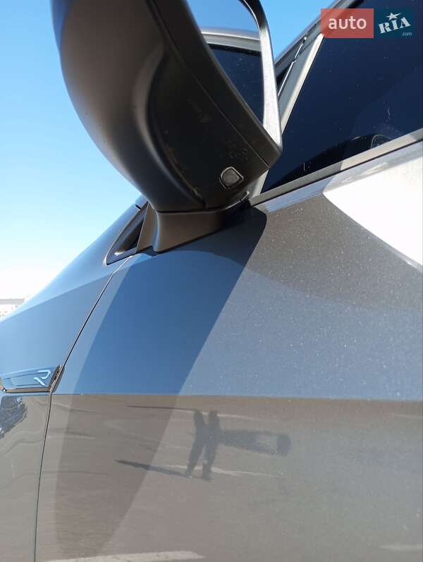 Универсал Volkswagen Golf 2014 в Вишневом